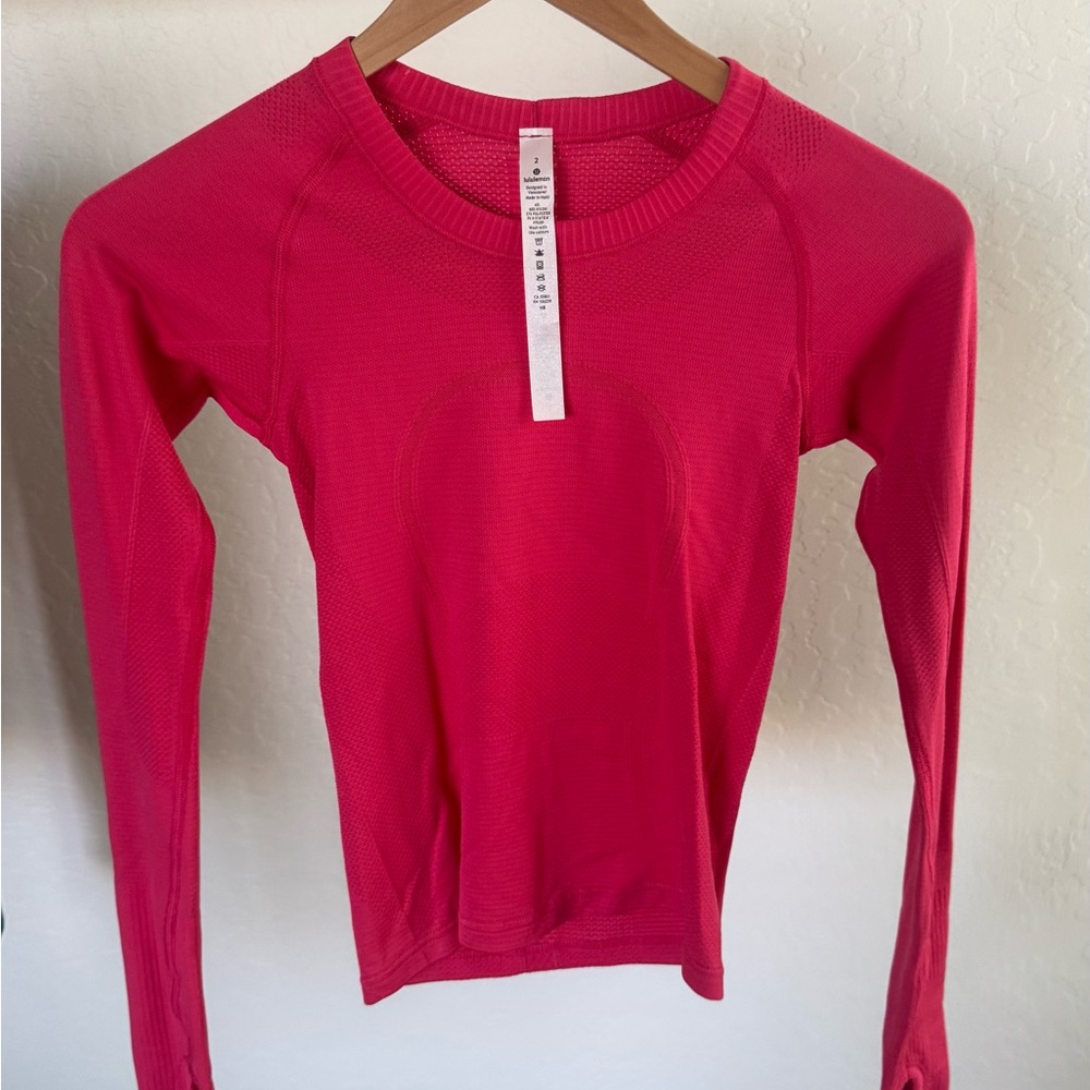NWOT- lululemon swiftly tech long sleeve in pinkish red Sz2